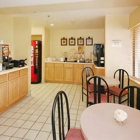 Sleep Inn & Suites Spring Lake - Fayetteville Near Fort Bragg
