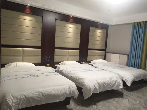 西寧現代城賓館 - 2 星級