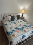 Tranquil 3-bedroom house on Canal in Horseshoe Beach. - Homestays