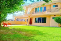 Sky Rose Guest House - 2-Star