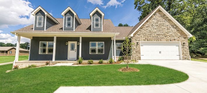 New Home in Tusculum - ALL King Beds! No Cleaning Fees! グリーンのホテル