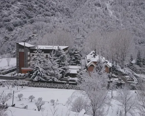 Hotel Snö Condes del Pallars Hoteles en Rialp