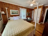 Oceanfront 5 bedroom in Nags Head, NC Outer Banks. Art lovers home.