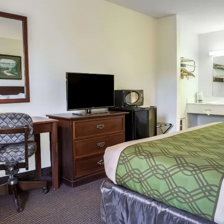 Econo Lodge Crystal Coast