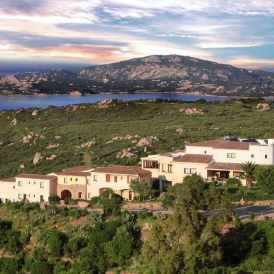 هوتل ميكالسو Hotels near سبياجيا مانينا