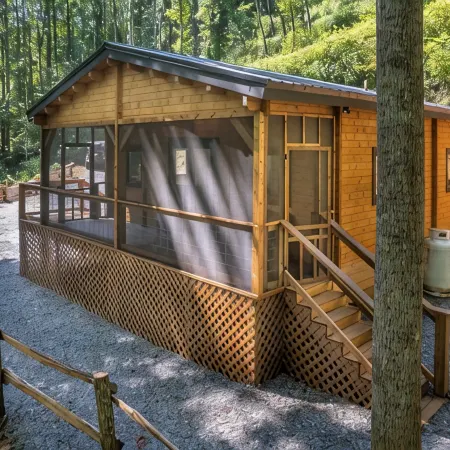 Charming Moose Lodge 2-bedroom cabin with WIFI,& Game room in Bryson City