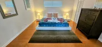 Remodeled Modern Home, 6-Min-2-Beach, Sleep 16, +Free Watersports & Rental Cars! - พร้อมWifi