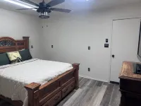 Buffalo airport Fly Inn. 2 bedroom inside a airplane hangar!
