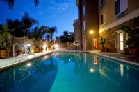 Holiday Inn Express & Suites SAN DIEGO-SORRENTO VALLEY by IHG - parking