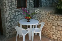 Epic views, 6-min. walk from beach, full size pool - VILLAS CASA LOMA, Suite 402