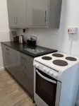 1 Bedroom apartment with a 5 minute walk into the town. Enclosed garden.