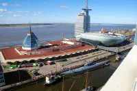 Very best location! In Columbus Center located apartment overlooking the Weser - balcony