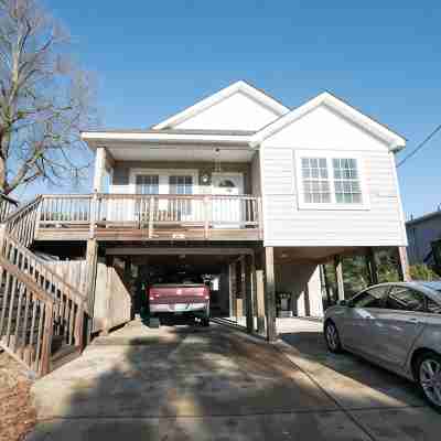 Soundside Oasis: Short Walk to Sound + Linens & Cleaning Included – Sleeps 8 Hotel Exterior