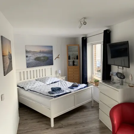Apartment directly in the city marina/yacht harbor with a fantastic view