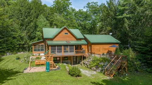 Luxury Log Cabin • Paradise in the Lakes Region