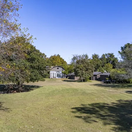 Island Waterfront Estate, Sunsets, Boat Basin, Close Beaches,  Sleeps12, Dogs OK