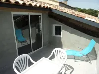Gîte l'Escoussou 120m², 4 Bedrooms, Nature, Charm, Heated Pool, South Ardèche Hoteles en Joyeuse
