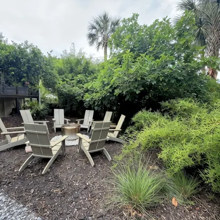 Cozy & Charming Studio Apartment on Folly Beach