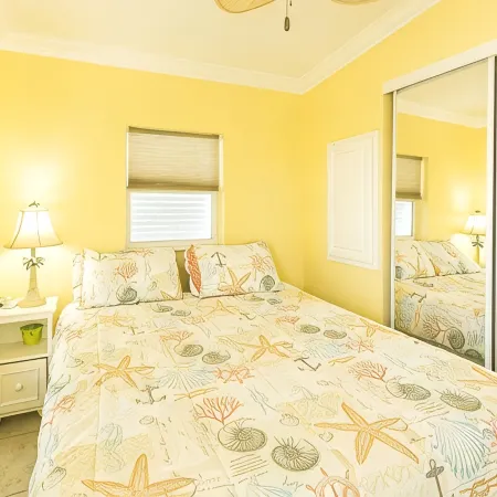 VO 173 2 Bed 2 Bath Silt Canal-Front, Ocean View