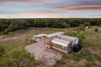 Cozy Cabin in the Country, 25 mins from Waco, Texas