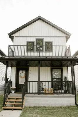 Burnett Cottage Pine NewBo District Cedar Rapids Downtown