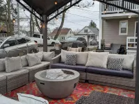 Charming &Spacious 3BD, 1BA, Fam-Friendly-Yard&Porch Hotels in Fairfield