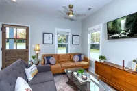 Heart of Brevard Hideaway - Walk/Bike to Downtown! - Wi-Fi