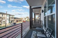 Luxury Downtown Townhouse w/ Game Room and Gated Lot