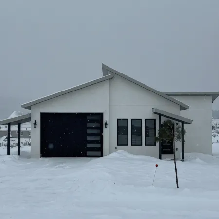 Come enjoy our"beautiful new modern guest house" with a view to the ski mountain
