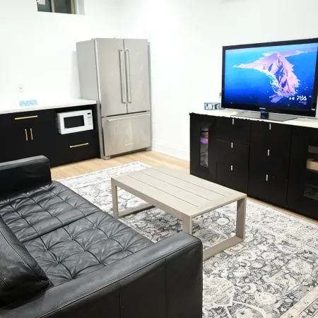 Studio Apartment in the heart of Caledon