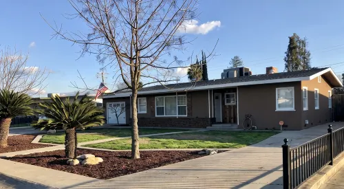 Tulare’s RARE FIND with a pool! Located in the Heart of California’s farmlands!