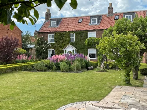 Bay View House, Luxury Coastal Retreat, Sea Views , Hot Tub and Private Parking - Pools