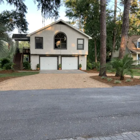 4 Bedrooms, 3 Baths, Sleeps 10 and only 5 minutes from the Beach and the Pier.