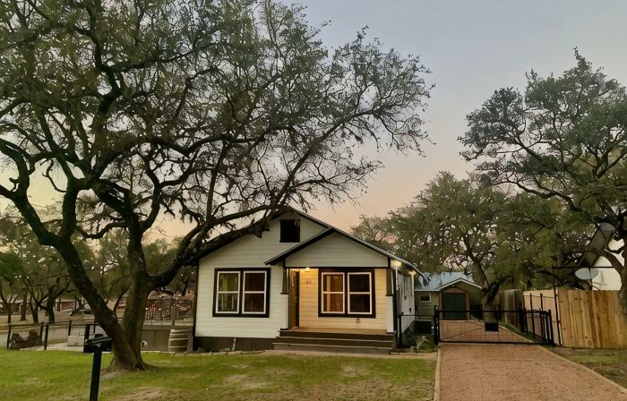 Cozy Cottage in delightful Johnson City, Texas