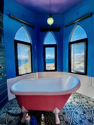 Twinkleocean diving-castle hostel - de negocios
