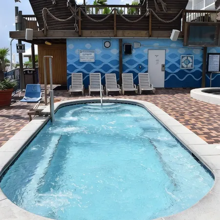 Days Inn by Wyndham Panama City Beach/Ocean Front