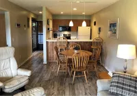 Cozy Getaway Near All the FUN! Harbor Springs/Petoskey - Wifi