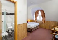 Wellness Penzión Rosnička - parking