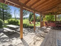 The Buck Spur | A Cozy Cottage close to Sandpoint & Silverwood Ξενοδοχεία στην πόλη Sagle