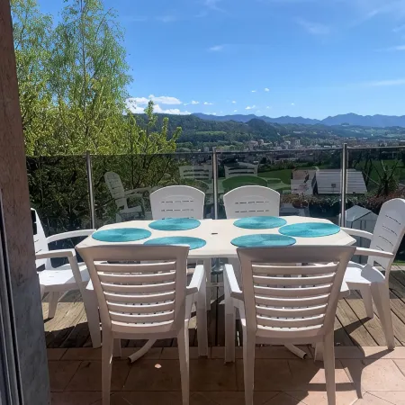 South-facing villa in the heights of GAP with panoramic mountain views Отели в г. Гап