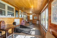 Lakeview Retreat Near Green Bay, Door County - WiFi
