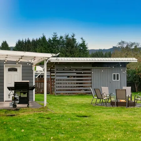 𓇻 Olympic Park Haven w/ HotTub, Fire Pit, Grill, Arcade, HUGE Yard