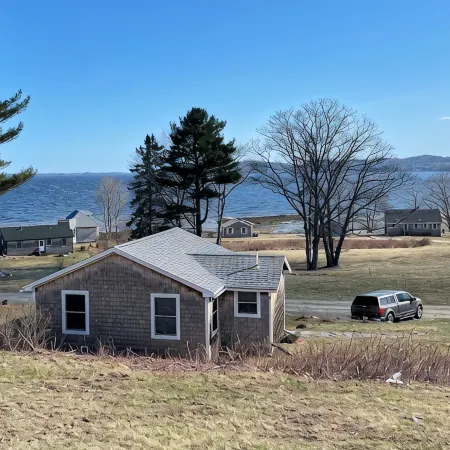 Privately owned water view cottage with fabulous views of Penobscot Bay!