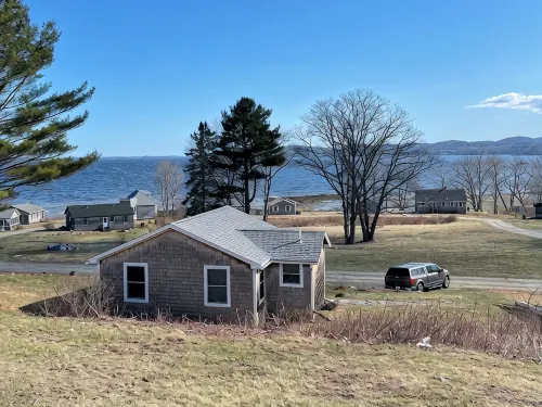 Privately owned water view cottage with fabulous views of Penobscot Bay! - 4-Star