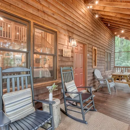 Cozy 2-Bedroom Cabin with WiFi, Firepit, and More in Blairsville!