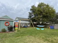 The Salty Breeze Beach House ~ 15 mins > Navarre & Pensacola Beach