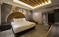 Jamboo Kingdom Hotel & Resort - Pools