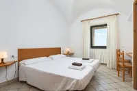 Petit Hotel Hostatgeria Sant Salvador Hotels in 