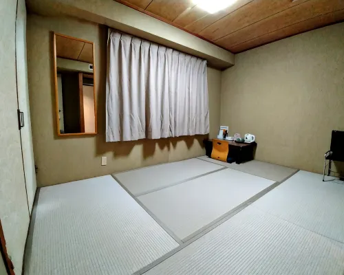 Sasebo Terminal Hotel Hotel berhampiran Sasebo-kō