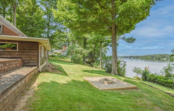 Rustic Hills Retreat...a scenic home on beautiful lake front property.